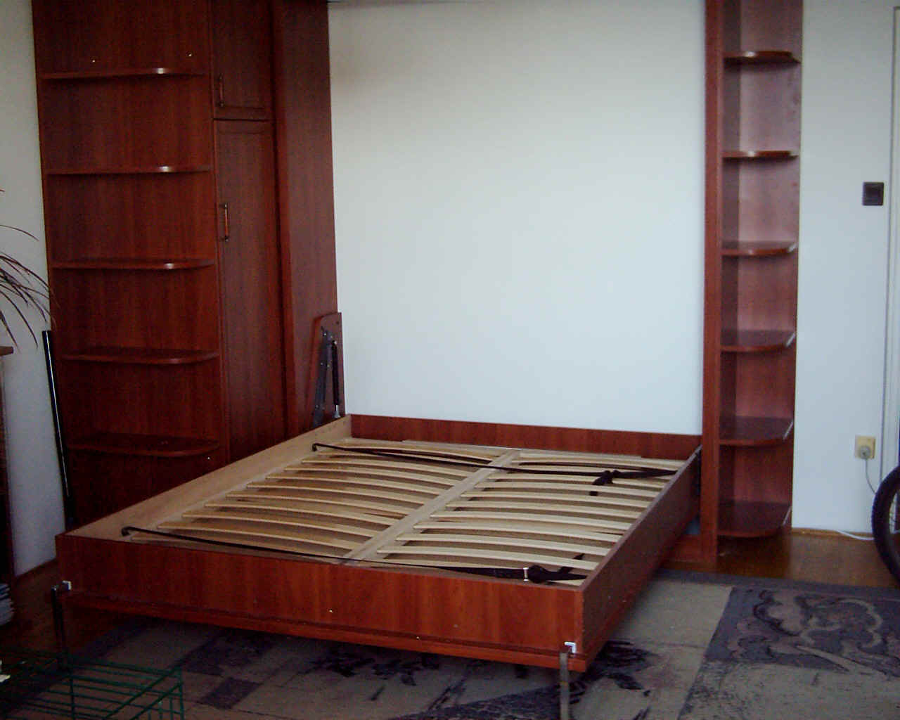 almakeretesnyitva.JPG (270573 bytes)