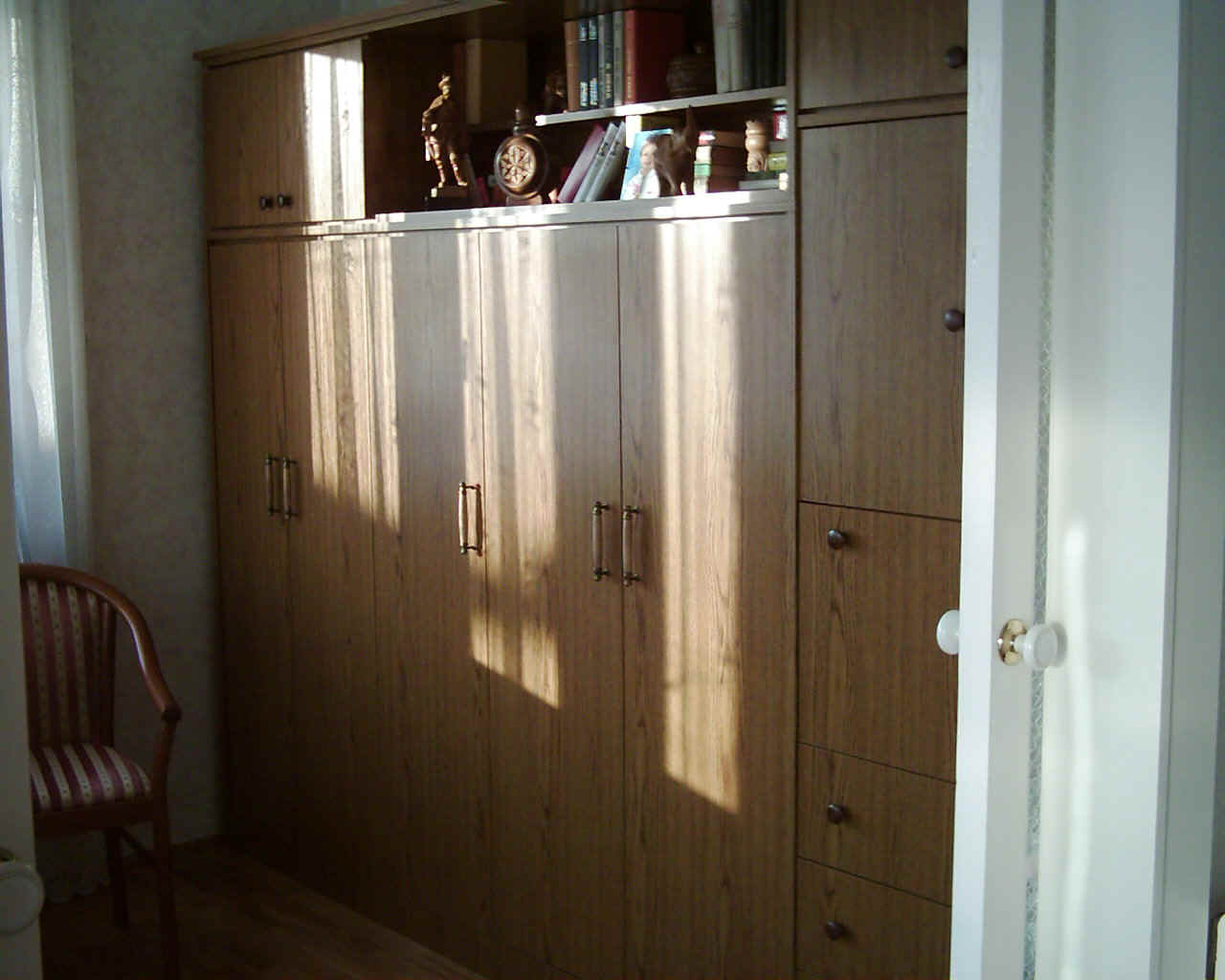 antalfa.JPG (185975 bytes)