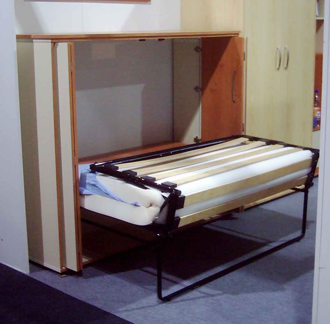 befajt4.jpg (58175 bytes)