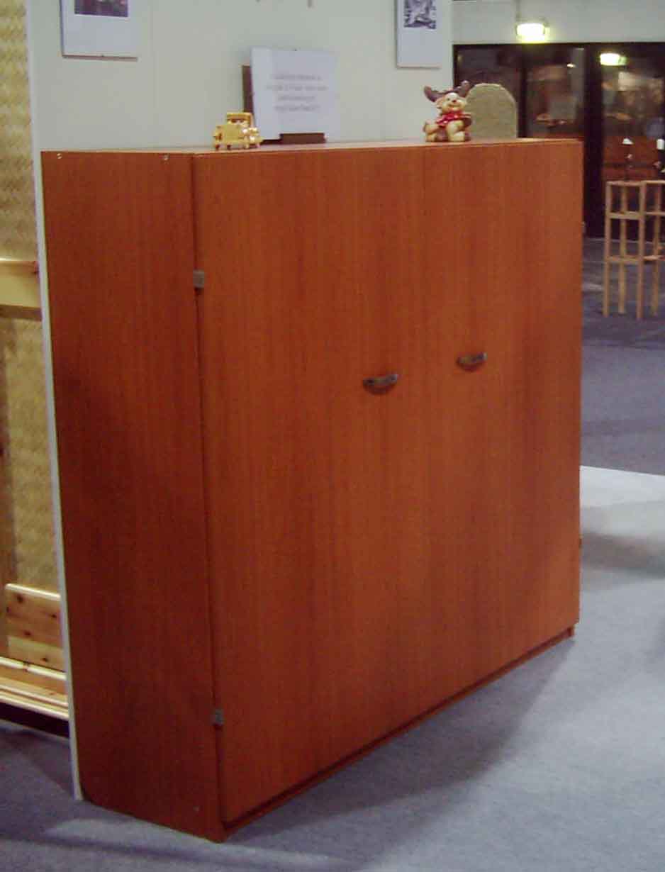 kifajt1.jpg (40764 bytes)